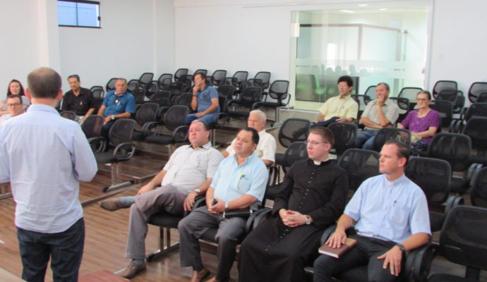 Realizado na Câmara de Vereadores encontro com líderes religiosos de igrejas Constantinenses