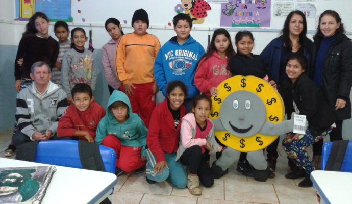 Projeto “Semeando o Fiscalito”  é desenvolvido pela Escola Amândio Araújo