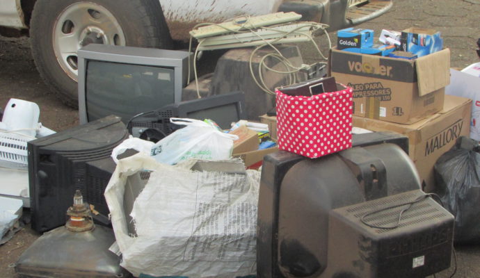 Secretaria de Obras promove o descarte consciente do lixo eletrônico