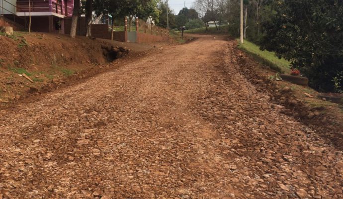 Secretaria de Obras segue com os trabalhos de recuperação de estradas
