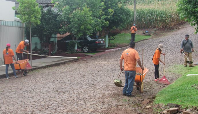 Ação Comunitária promove mutirão de limpeza no Bairro Santa Lúcia