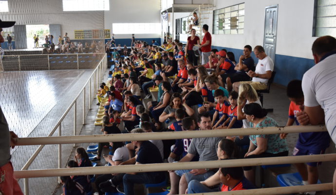 Finais do Campeonato Regional de Categorias de Base lotam Ginásio Elziário Facchim