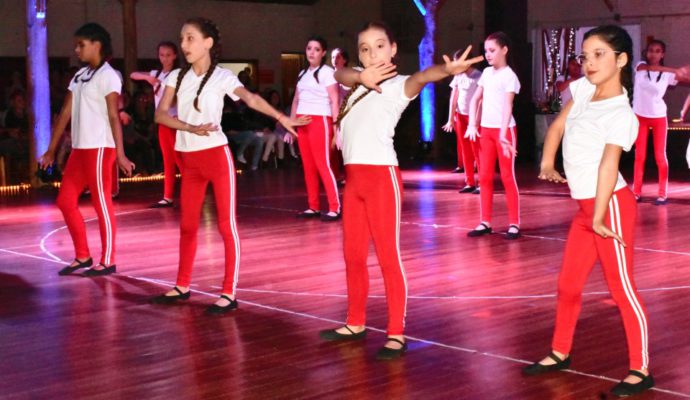 Festival da Canção e Arte e Vida em Dança realizam grandioso espetáculo em Constantina