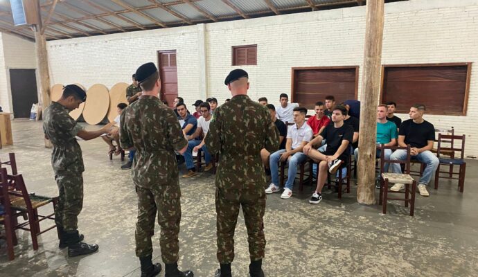 Jovens Constantinenses passam por 2ª etapa da seleção para Serviço Militar