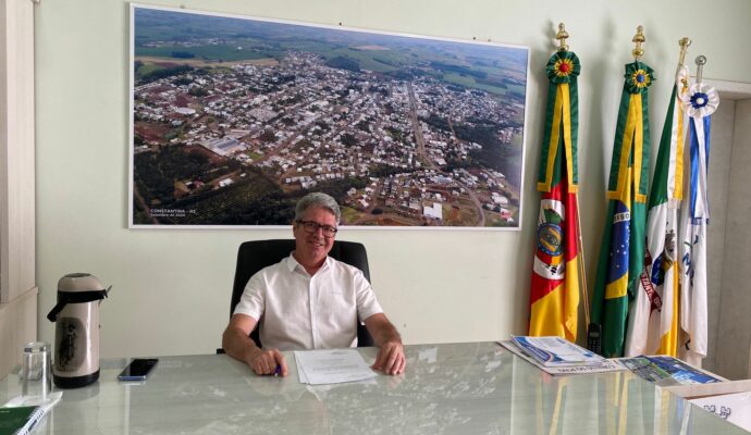 Vice-prefeito Adroaldo assume Executivo