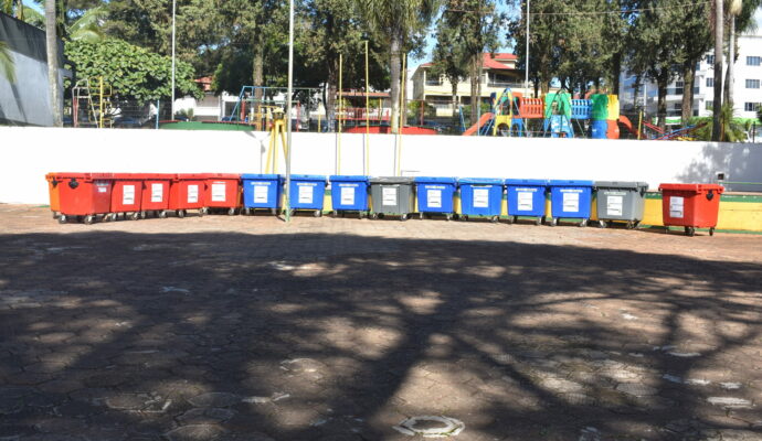 Município recebe 26 containers para destinação de resíduos